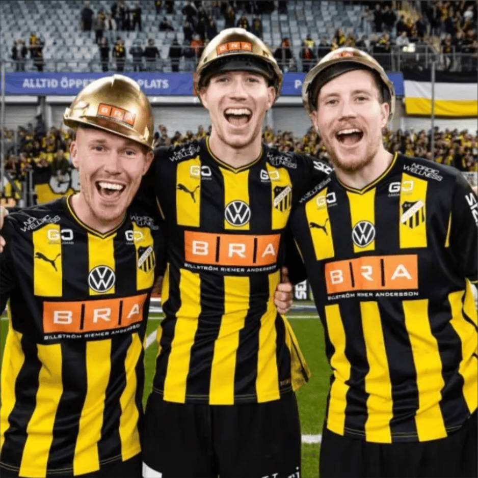 欧篮联冲刺阶段走向成谜,皇家社会回应争议,气氛紧张,团队化学反应显著 欧篮联冲刺阶段走向成谜,皇家社会回应争议,气氛紧张,团队化学反应显著