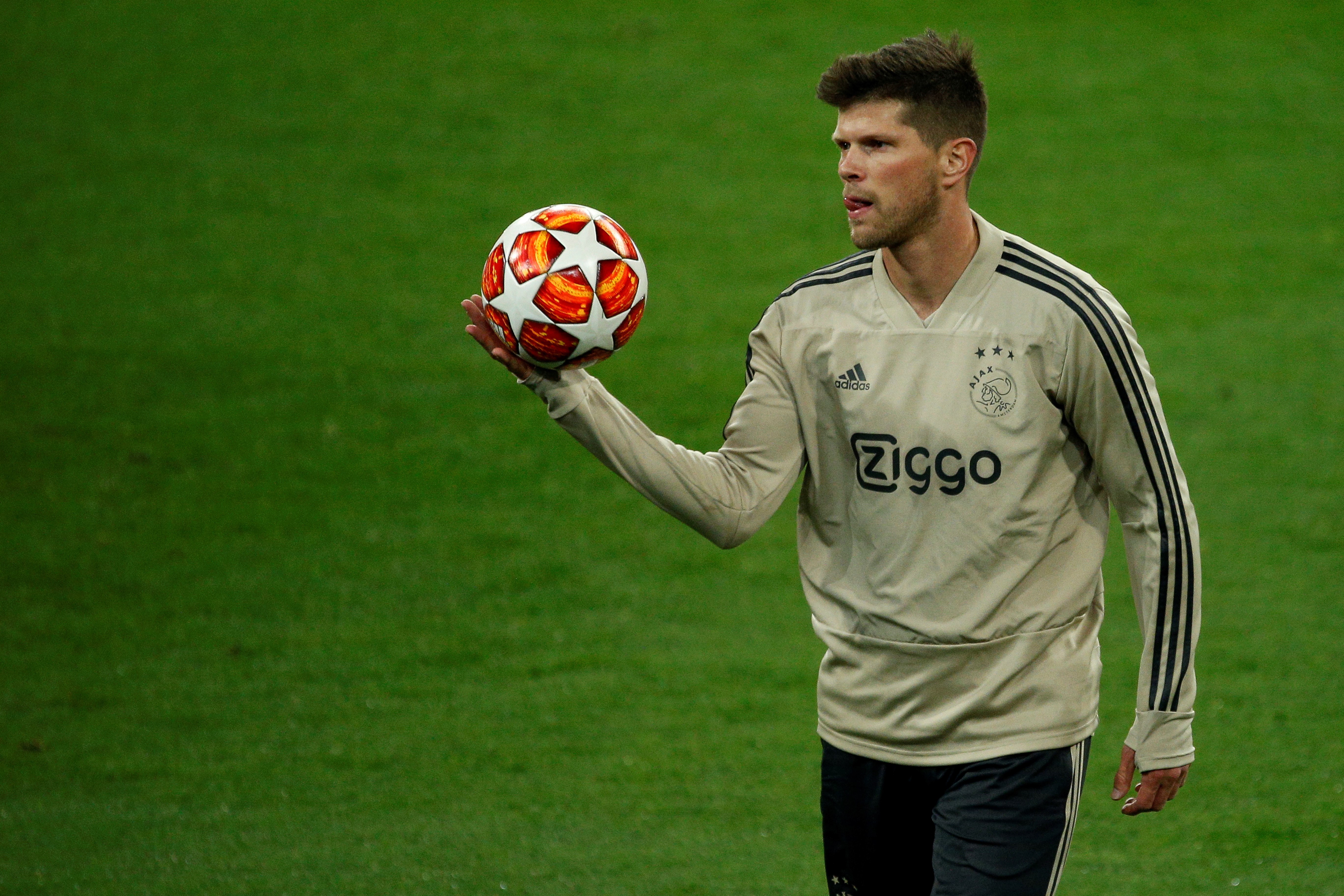 广州队豪取连胜备战中超俄克拉荷马雷霆赛前完成体检,这一次真的阿贾克斯国际比赛日伤情更新 广州队豪取连胜备战中超俄克拉荷马雷霆赛前完成体检,这一次真的阿贾克斯国际比赛日伤情更新